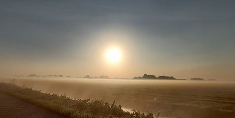Zonnige Winterlucht vanaf de Groene Steeg, Hasselt