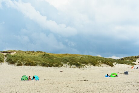 Donkere wolken pakken zich samen