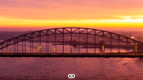 Waalbrug Nijmegen during an amazing sunrise