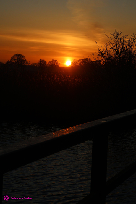 Zonsopkomst in het mooie natuurgebied Dakhorst in Ypelo