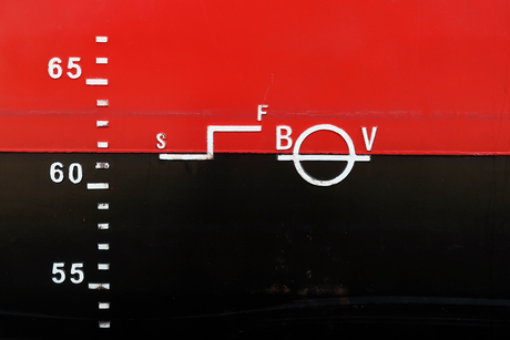 Scheepswand rood-zwart .