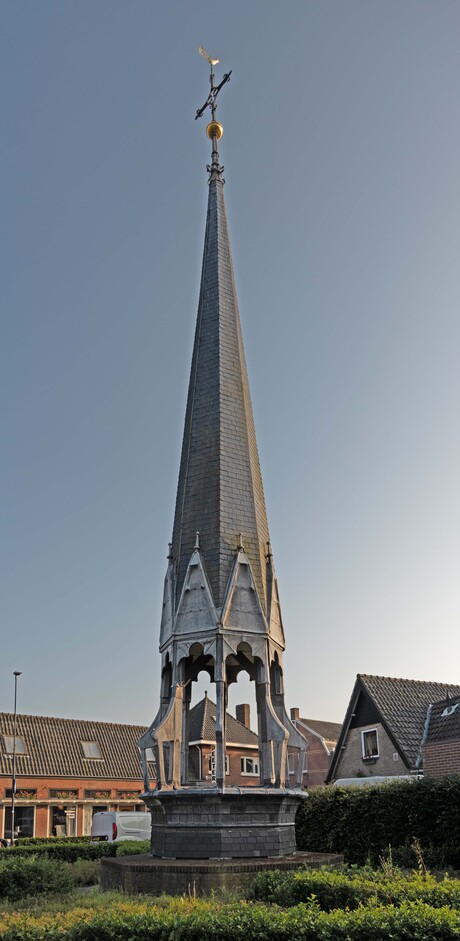 Vieringtoren van de in 2009 gesloopte St. Josephkerk in Dongen 
