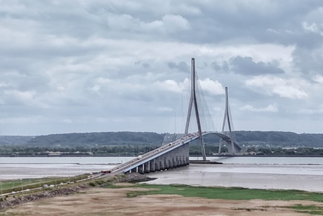 Hele grote brug