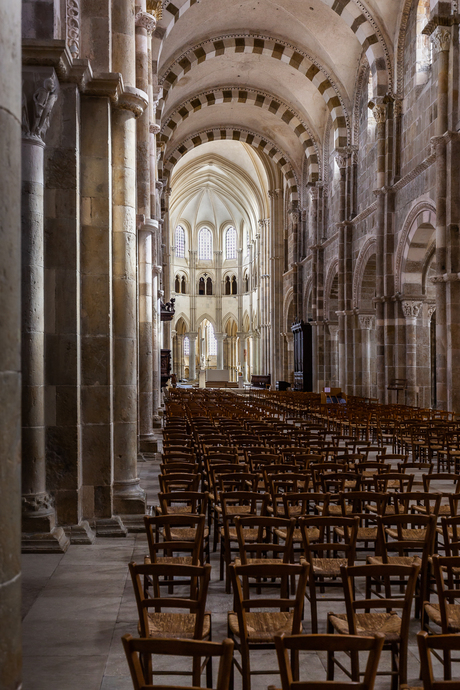 Basiliek Sainte Maria Madeleine van Vezelay 10