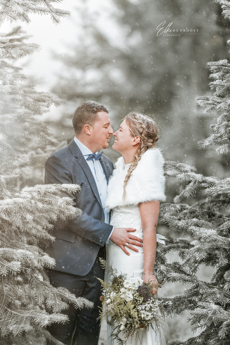 huwelijk in de sneeuw