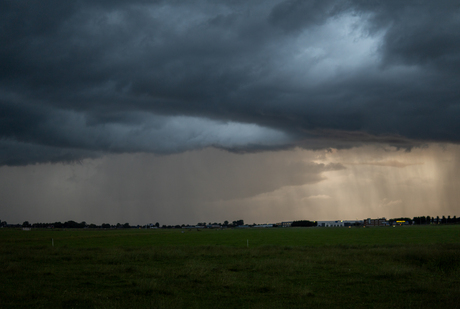 "licht en donker samenweven"