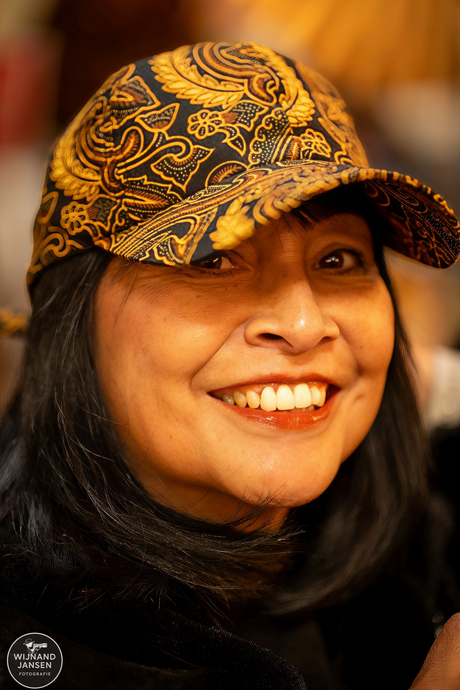 Yes it looks good on you