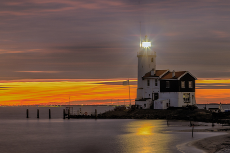 Paard van Marken bij dageraad