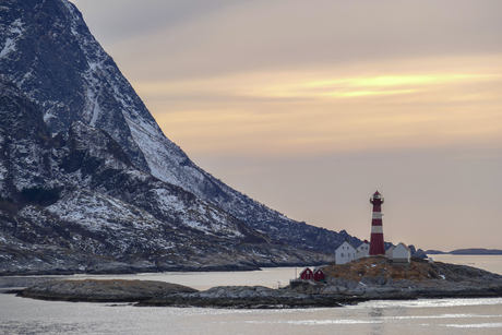 Hurtigruten vuurtoren - foto Jan Korebrits