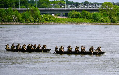Waal crossing