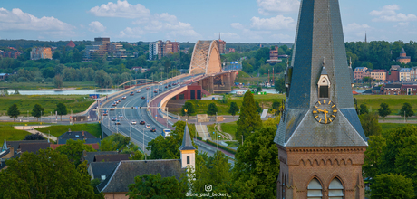 Zicht op de Waalbrug Nijjmegen door Drone Paul Beckers