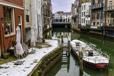Huizen aan het water in Dordrecht