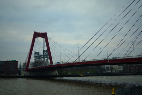 Willemsbrug ook in kleur