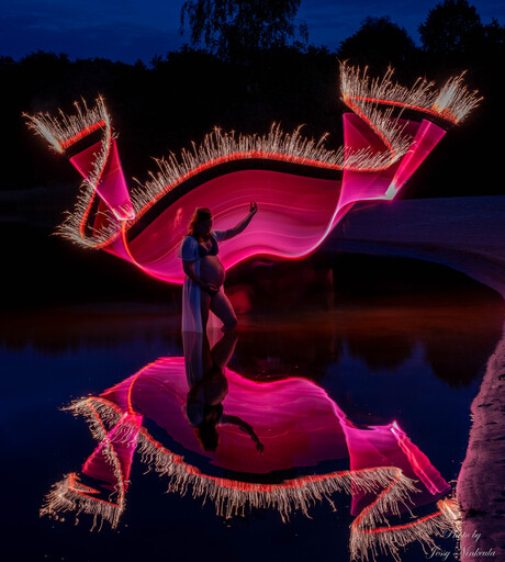 zwangerschaps fotografie met light-painting