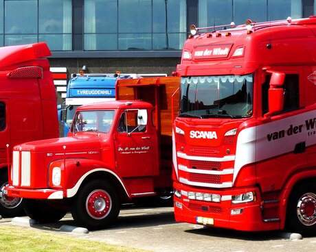 P1250229  TRUCK TIME  Ik ben GROOT en jij bent  Kleiner maar MOOI  foto 17 aug 2024 