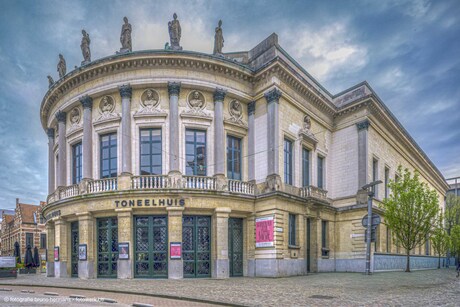 Bourlaschouwburg 