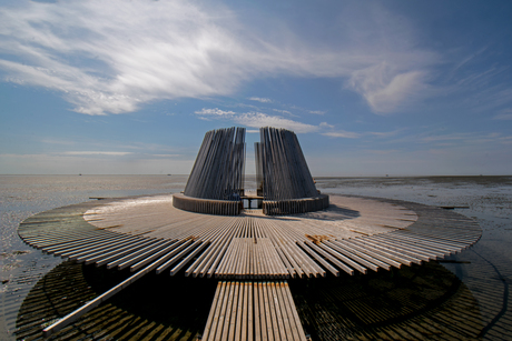 kunstwerk de Streken op het Wad bij Terschelling