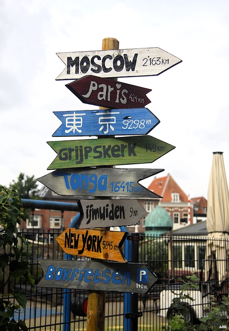 IJmuiden dichtbij op 9 km afstand 