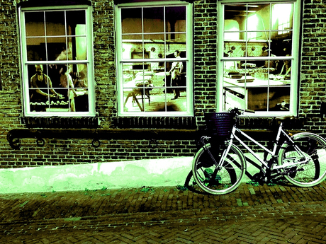 inside "'n old bakery