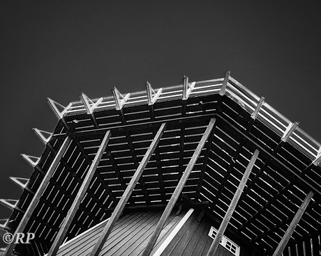 Molen de Adriaan in perspectief 