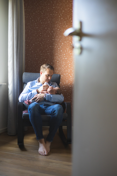 Doorkijkje naar de babykamer 