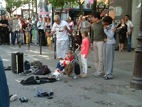 Kippen Truc Parijs 2003