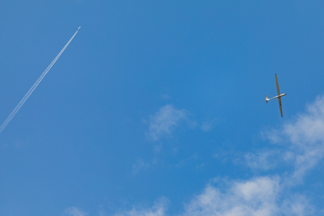 Twin III Grob G103C - Wingmanoeuvre