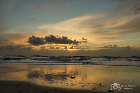 Zonsondergang aan zee (7)