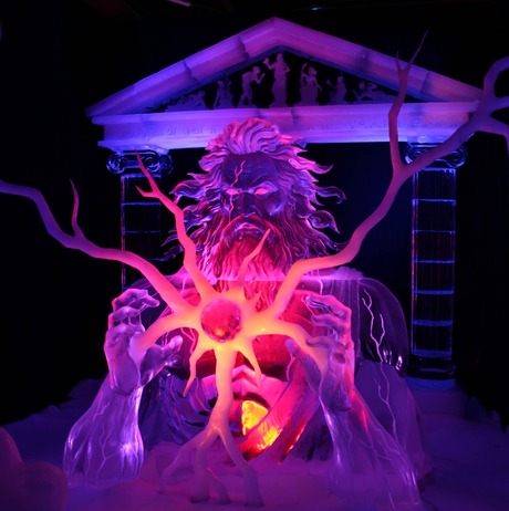 Zeus als ijsculptuur