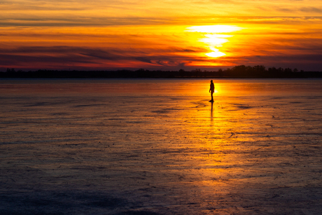 Schaatsen in het avondlicht