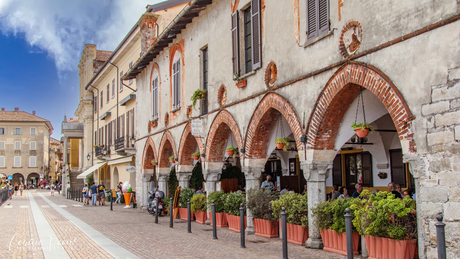 Arona in Italië aan het Lago Maggiore