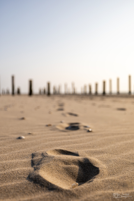 Voetstappen in het zand