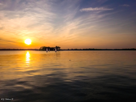 Zonsondergang.