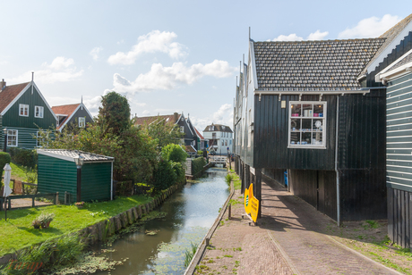Marken