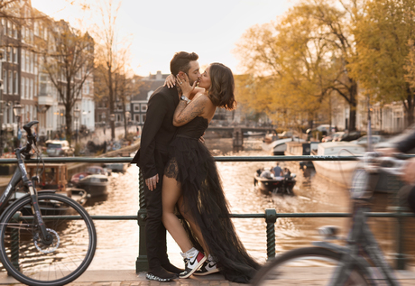 Honeymoon Couple Photo Session in Amsterdam