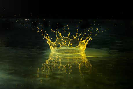 Splashing Droplet Photography