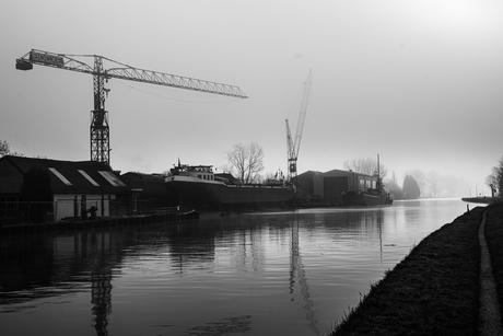 De Schie Delft mist