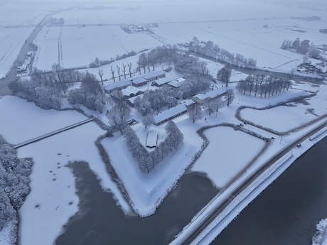Sneeuw fort