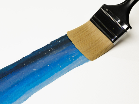 kwast met verf