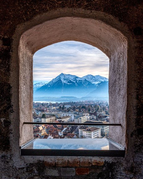 Venster op de Alpen