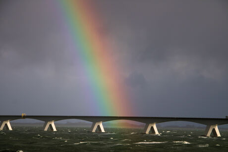 Regenboogbrug