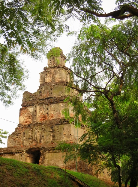 Satmahal Prasada in de oude stad Polonnaruwa