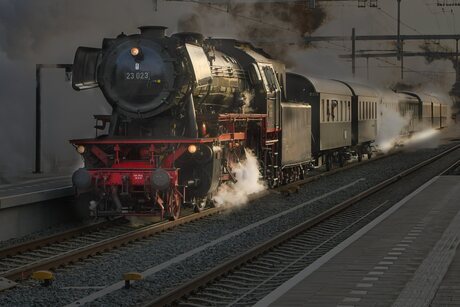 Gillend en piepend......