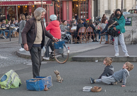 straattheater voor enthousiast publiek