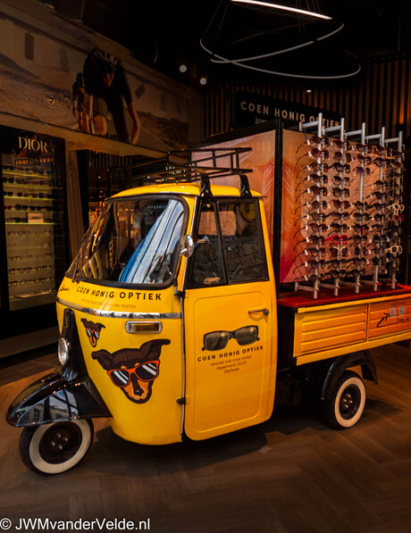 De kleurijke Tuk Tuk de final versie