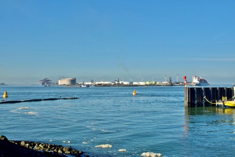 LNG tanks en LNG schip