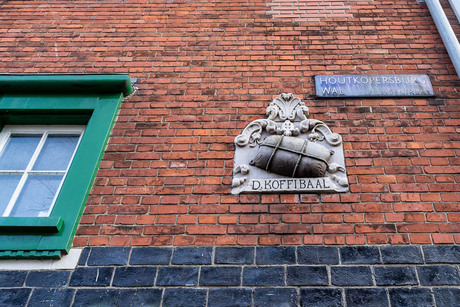 D.KOFFIBAAL