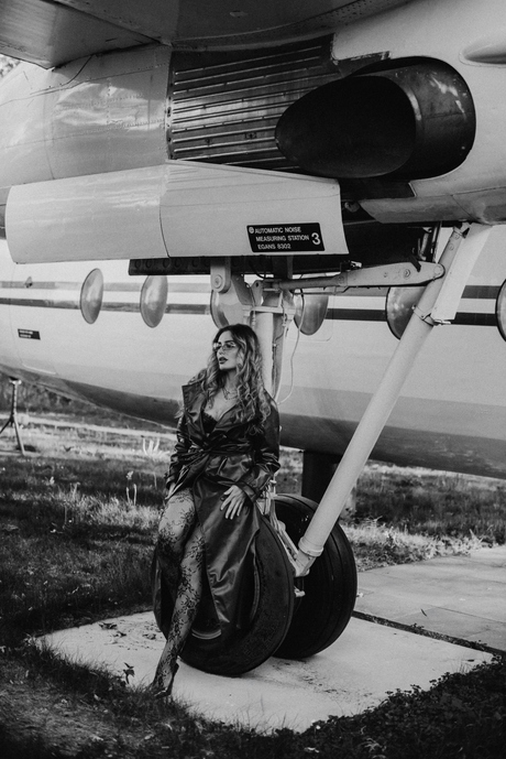 Fly away with me