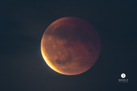 Bloedmaan boven Hantum 07-09-2025