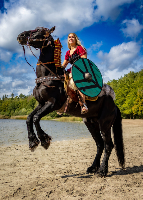 Viking amazone te paard